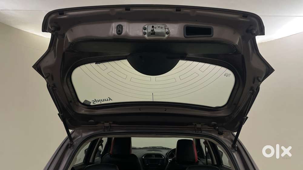 Tata Tiago Xz, 2016, Petrol