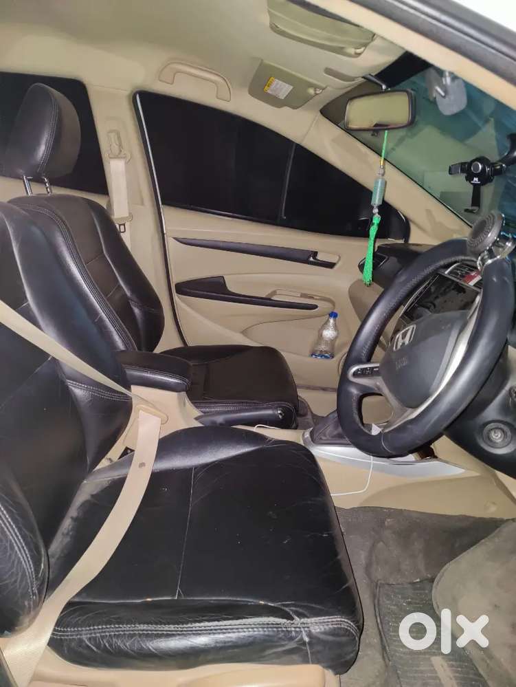 Honda City 
I-v Tec