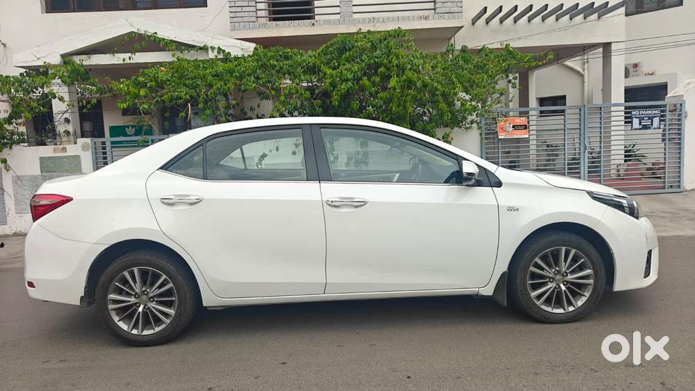Toyota Corolla Altis Gl Mt, 2015, Petrol