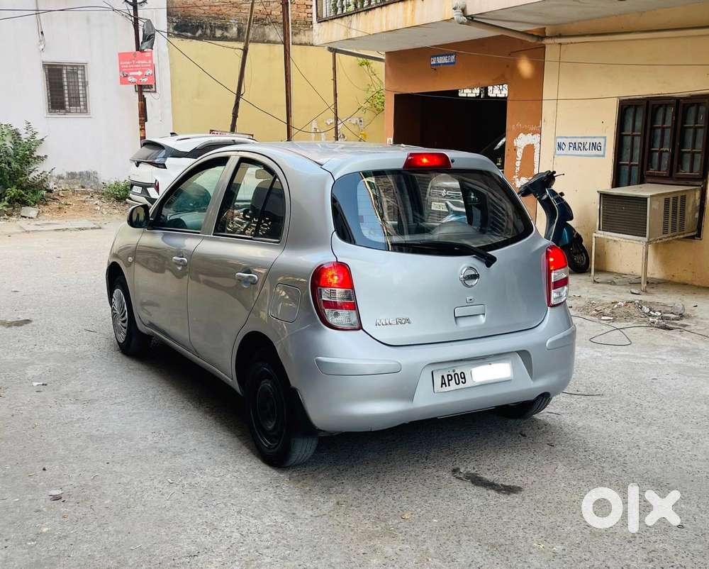 Nissan Micra 2010-2012 Xe, 2010, Petrol