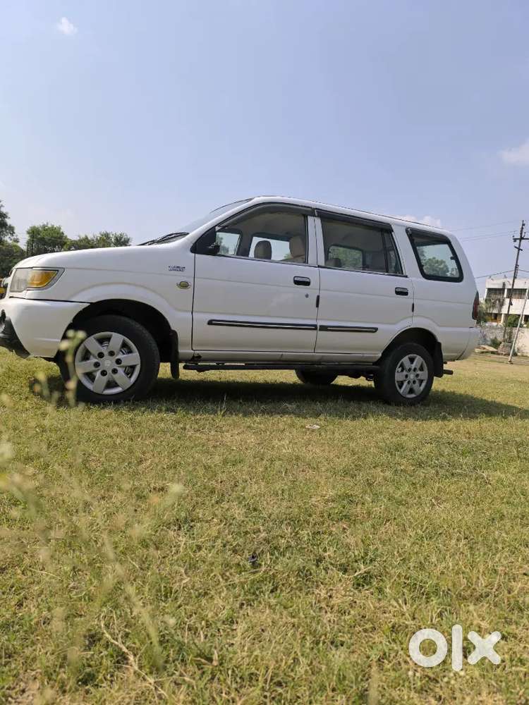 Chevrolet Tavera Neo Ls 7 Seater 2017