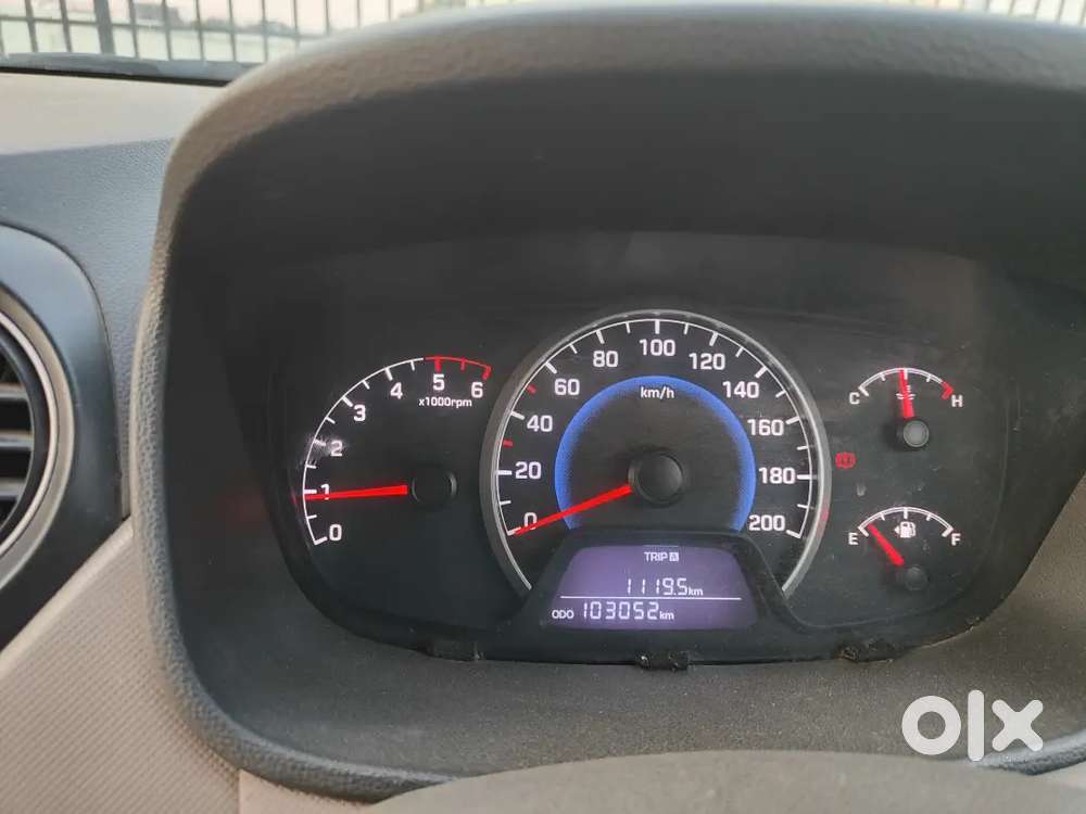 Hyundai Grand I10 2014 Diesel 103000 Km Driven