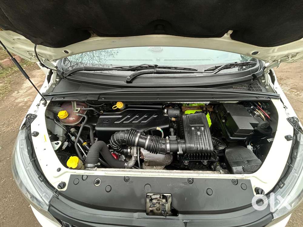 Mahindra Marazzo M2, 2018, Diesel