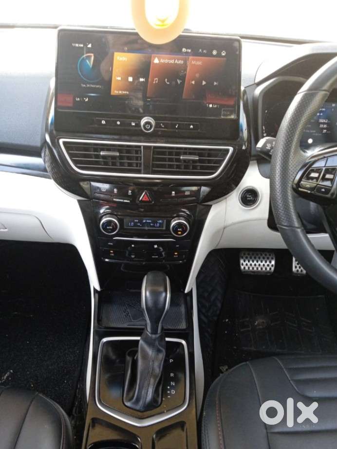 Mahindra Xuv 3xo Ax5l 1.2 Petrol At, 2024, Petrol