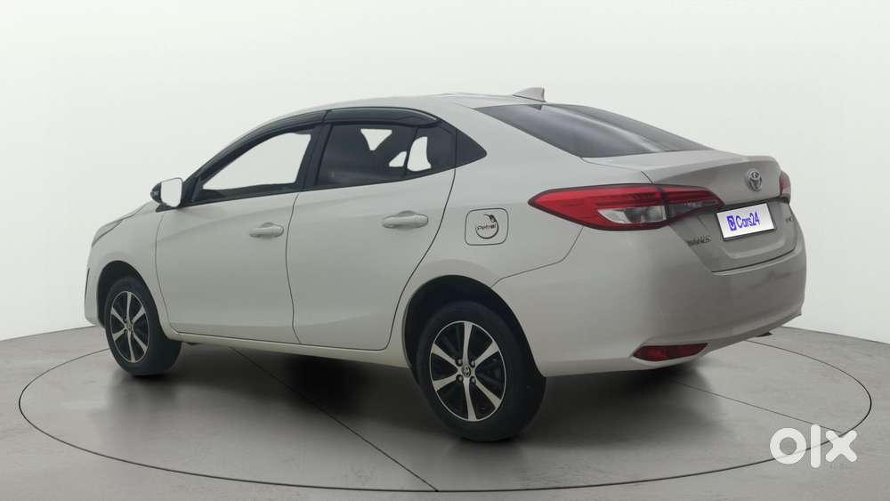 Toyota Yaris V, 2021, Petrol