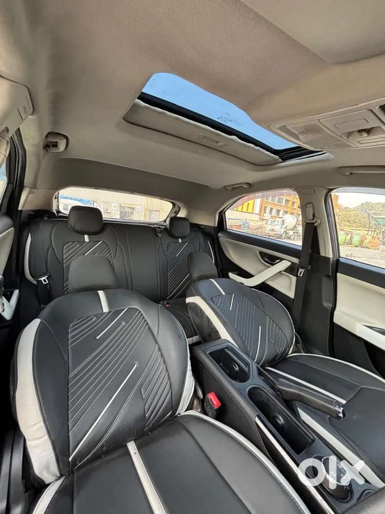 Tata Nexon Creative Plus S 1.2 Revotron Petrol 6 Amt, 2025, Petrol
