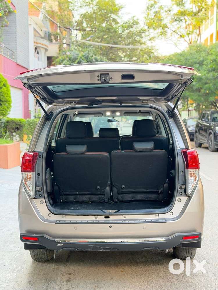 Toyota Innova Crysta 2.4 Gx Mt 8s, 2016, Diesel