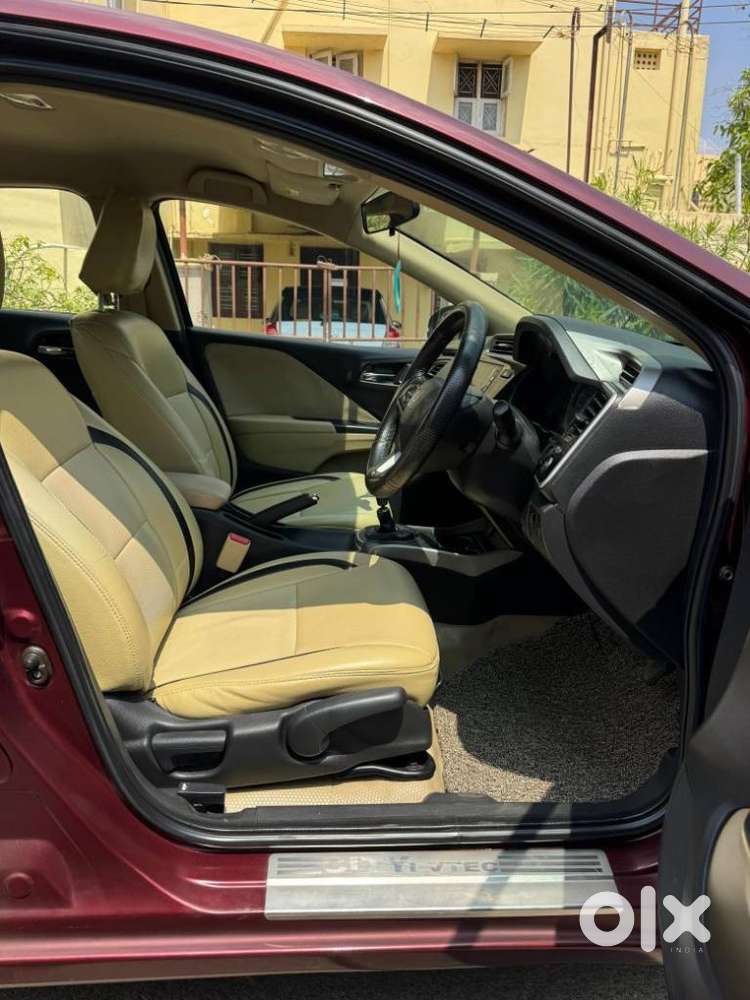 Honda City I-vtec V, 2017, Petrol