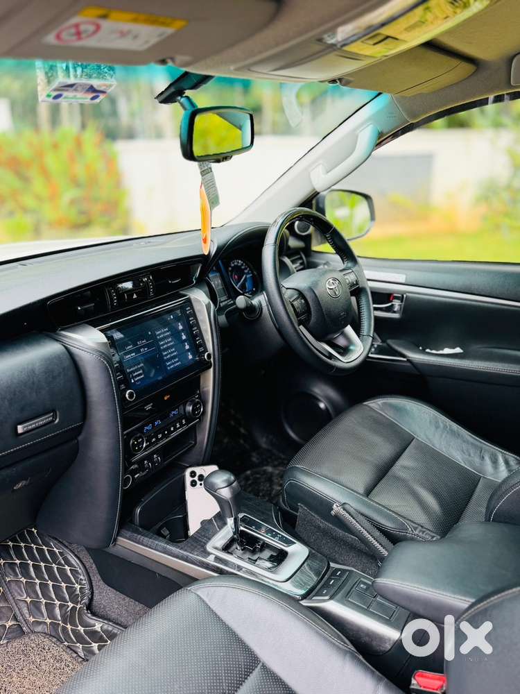 Toyota Fortuner 2022 Diesel Well Maintained