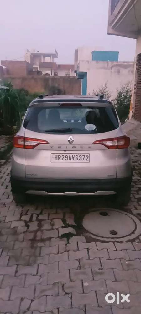 Paiso Ki Jarurat Hai