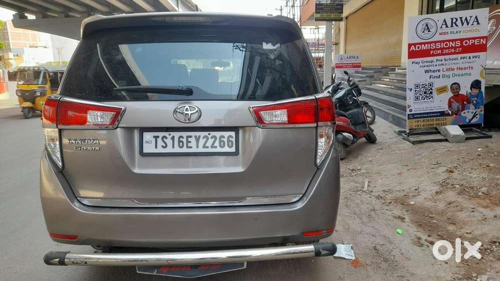 Innova Crysta G 2022 Diesel  8 Seater  Manual  Single Owner