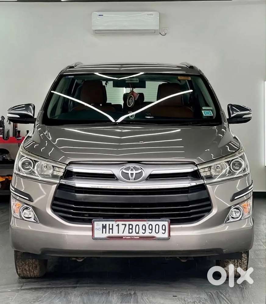 Toyota Innova Crysta 2.4 V 7 Str, 2016, Diesel