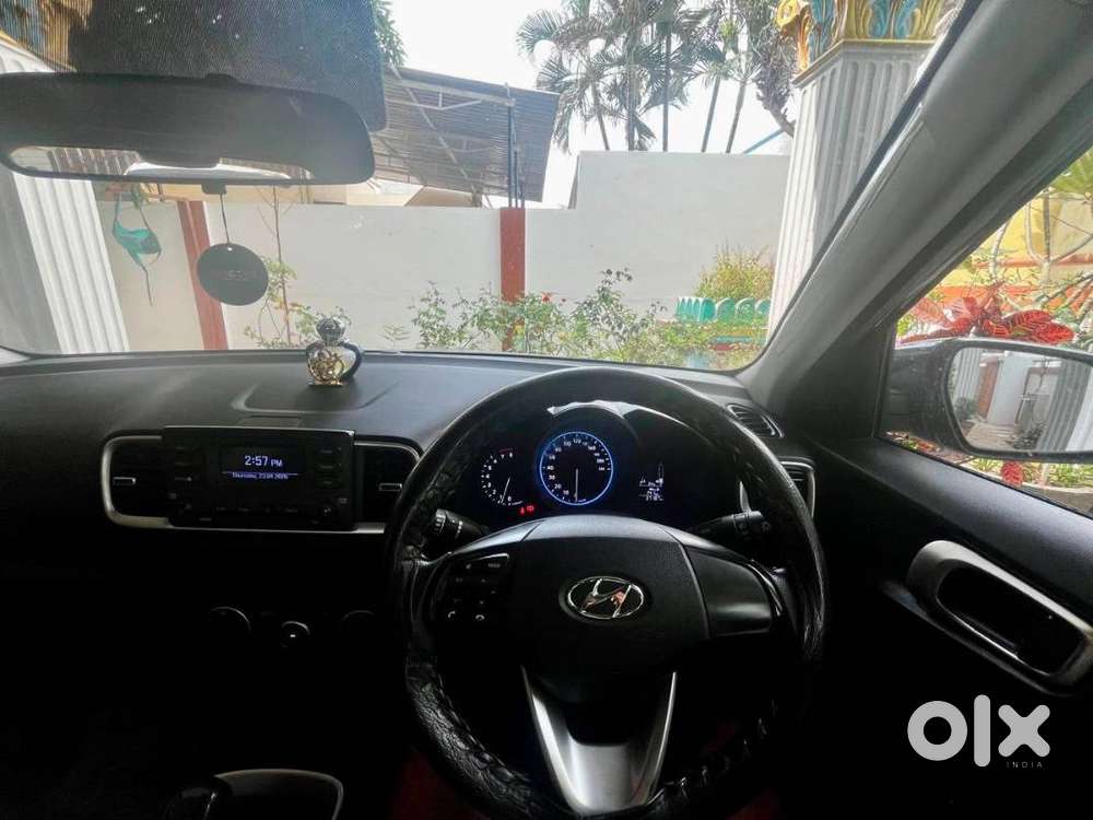 Hyundai Venue S 2020 Petrol Mt