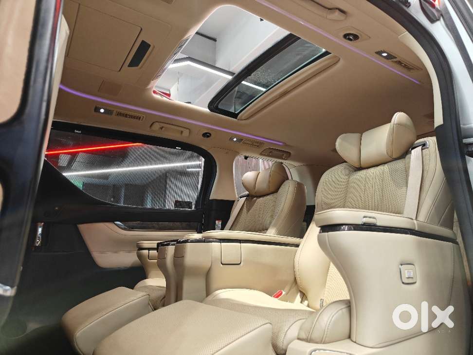 Toyota Vellfire Vip – Executive Lounge, 2020, Petrol