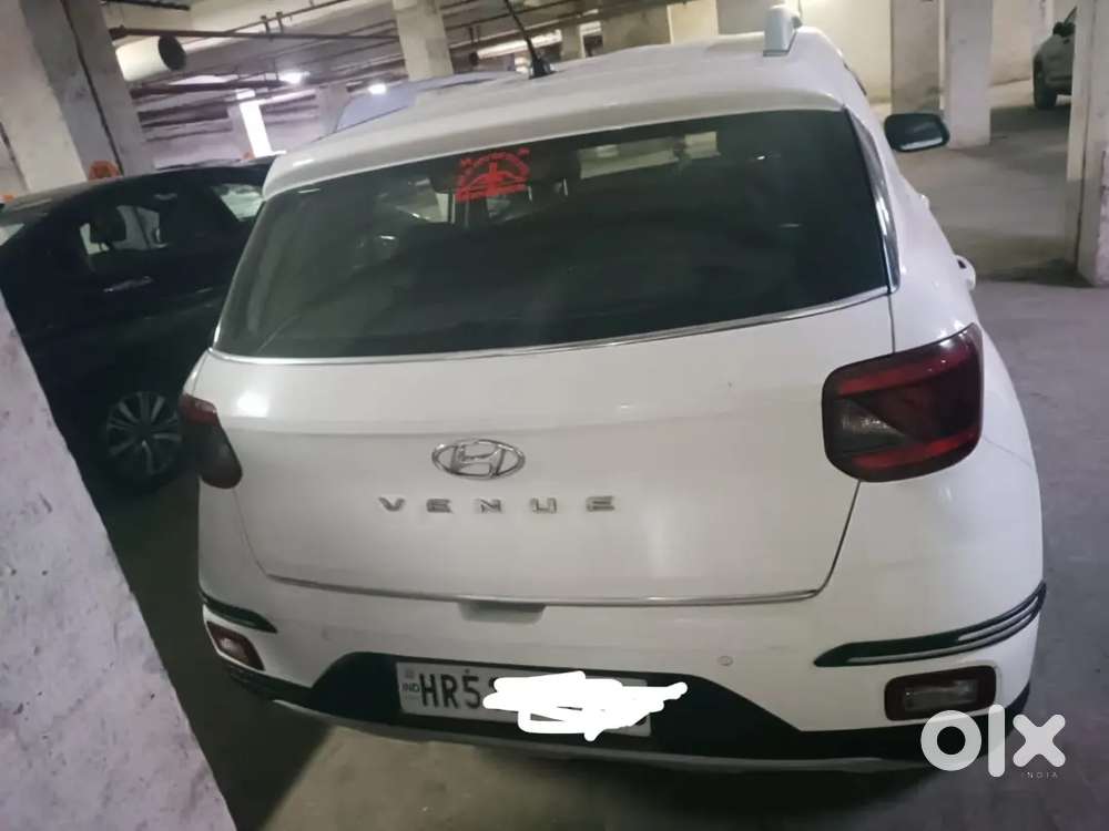 Hyundai Venue Petrol/cng 2020 Model 67000km - 27km/kg Mileage