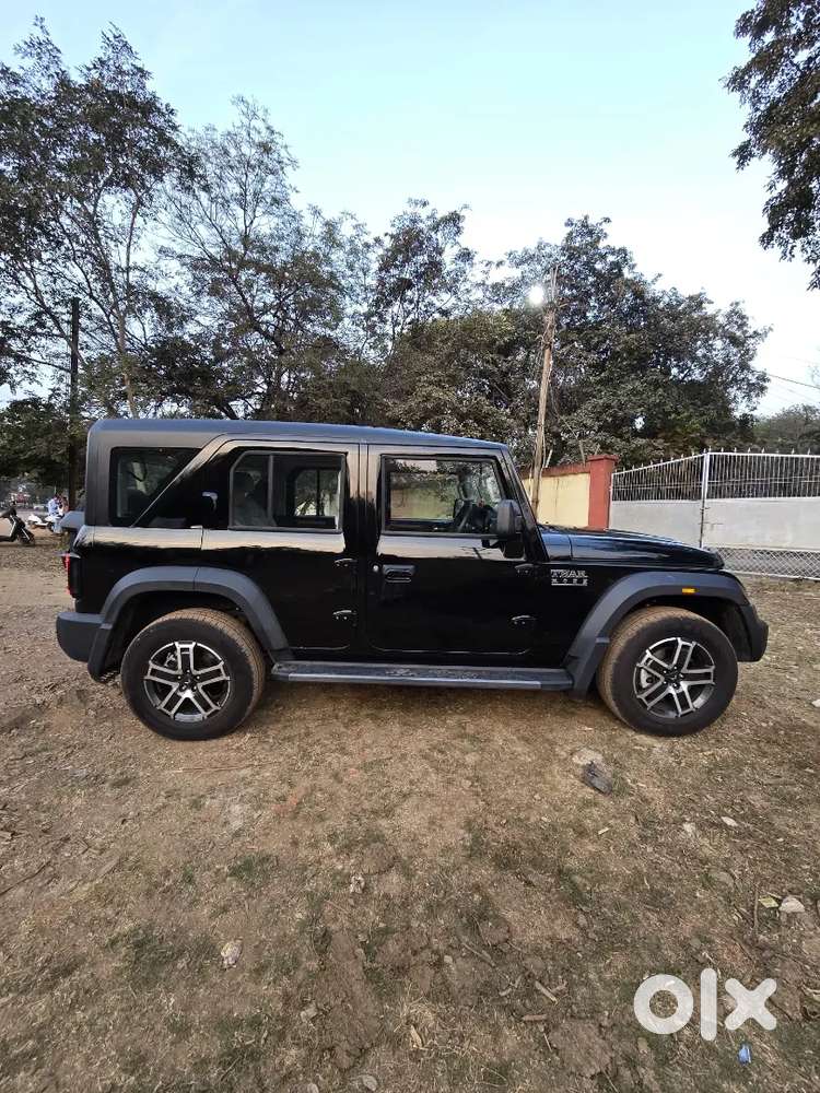 Mahindra Thar Roxx 2025 Diesel Well Maintained
