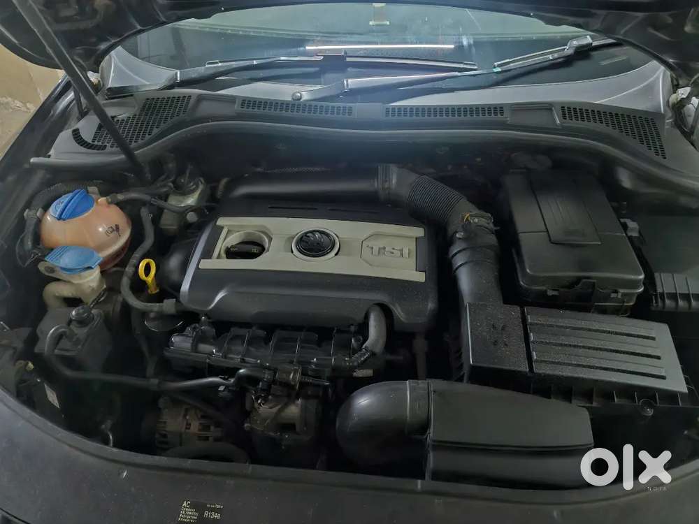 Skoda Superb 2015 Petrol 83550 Km Driven