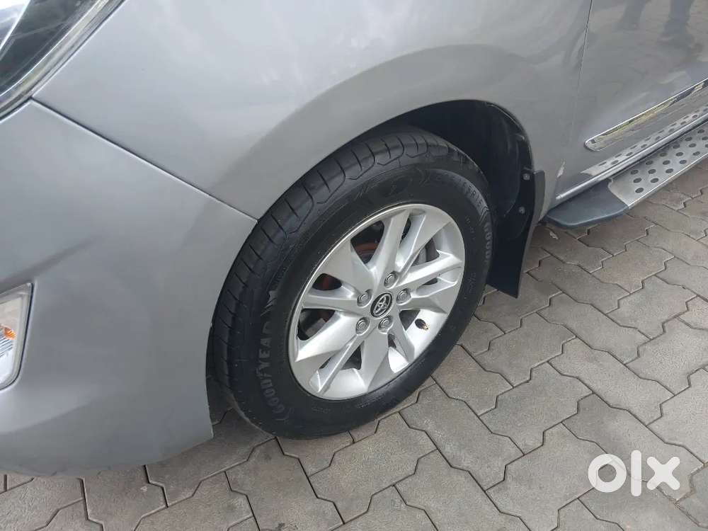 Toyota Innova Crysta 2016 Diesel 103000 Km Driven