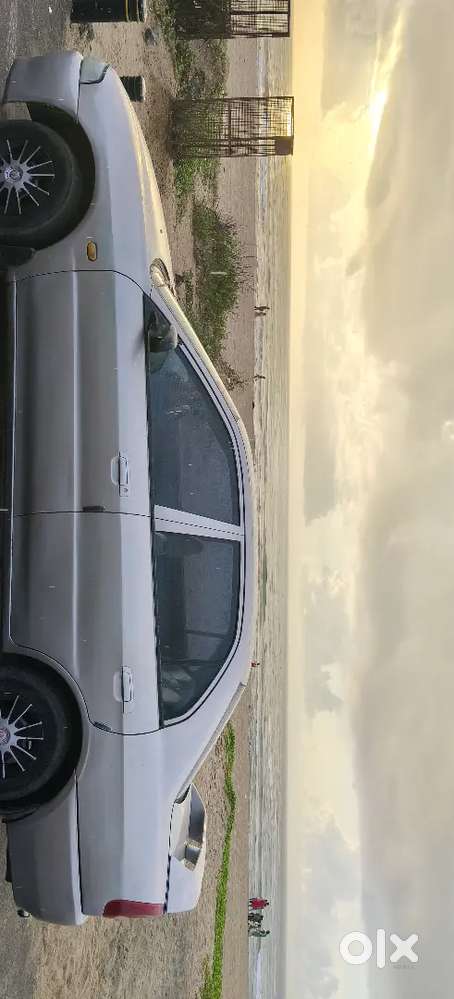Mitsubishi Lancer 2003 Petrol 98000 Km Driven