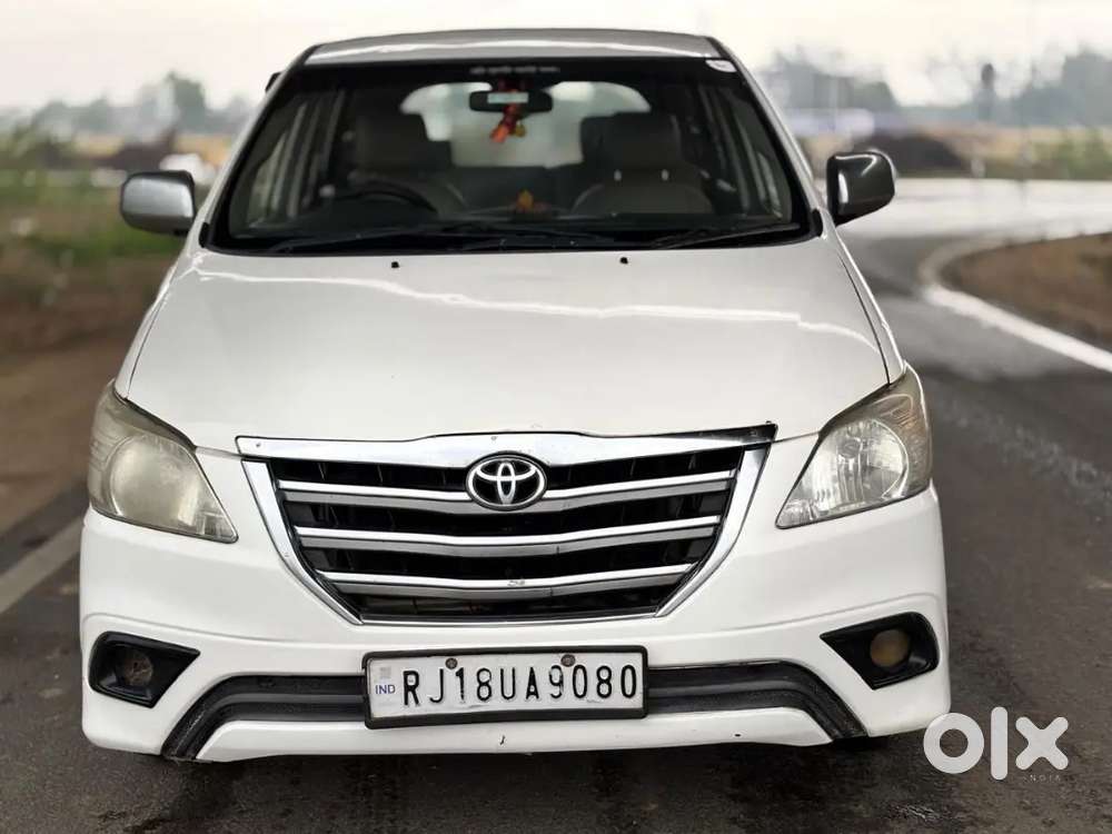 Toyota Innova 2015 Diesel Well Maintained