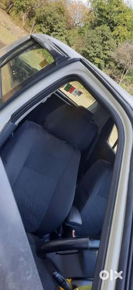 Maruti Suzuki Swift 2010 Petrol 90000 Km Driven