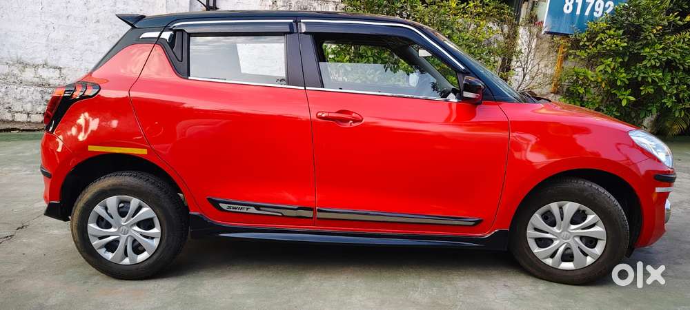Maruti Suzuki Swift 1.2 Vxi (o), 2023, Petrol
