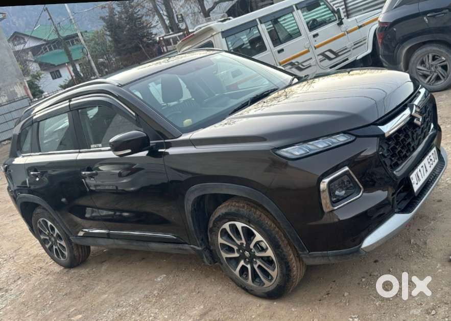 Maruti Suzuki Grand Vitara 2023 Petrol Well Maintained