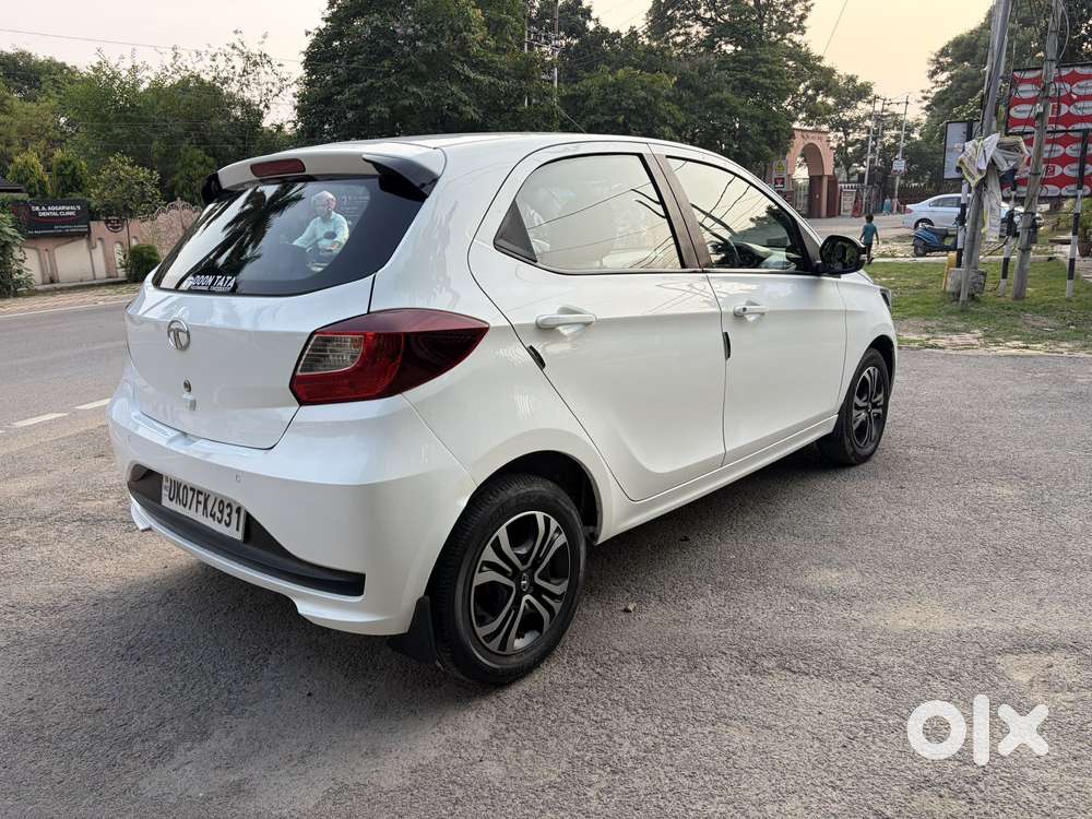 Tata Tiago 1.2 Revotron Xt (o), 2023, Petrol
