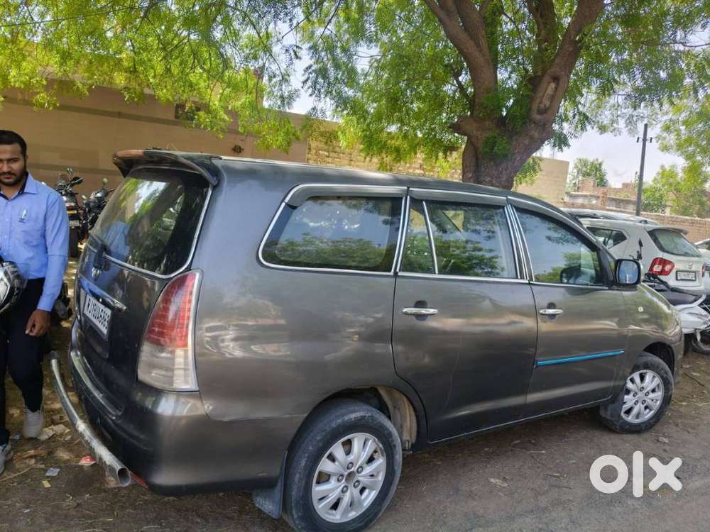 Toyota Innova 2.5 V 7 Str, 2011, Diesel
