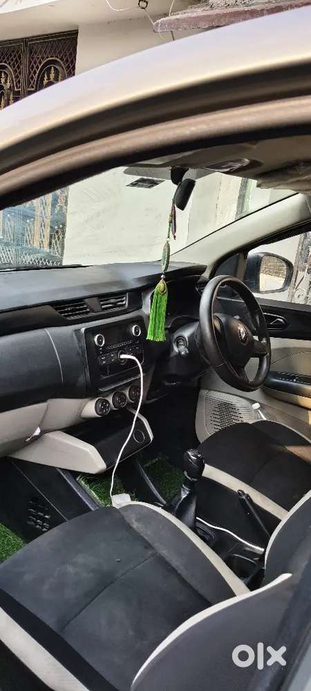Renault Triber 1.0 Rxe 2024