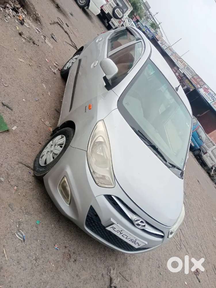 New Tyre Hyundai I10 Magna 2014 Petrol Manual