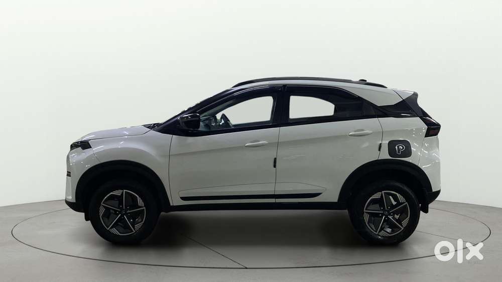 Tata Nexon Creative Plus S 1.2 Revotron Petrol 6 Mt, 2023, Petrol