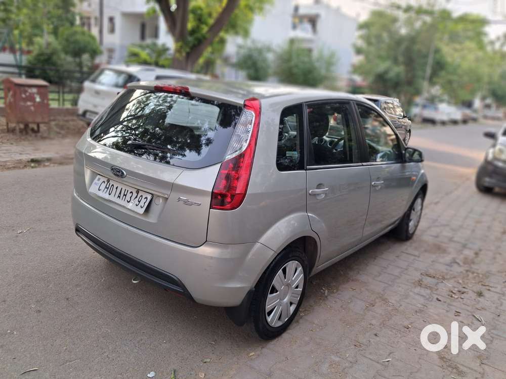 Ford Figo, 2011, Petrol