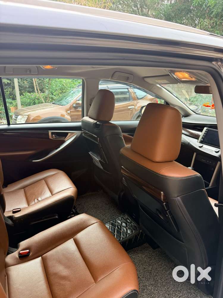Toyota Innova Crysta 2021 Zx At Diesel- 73000 Km