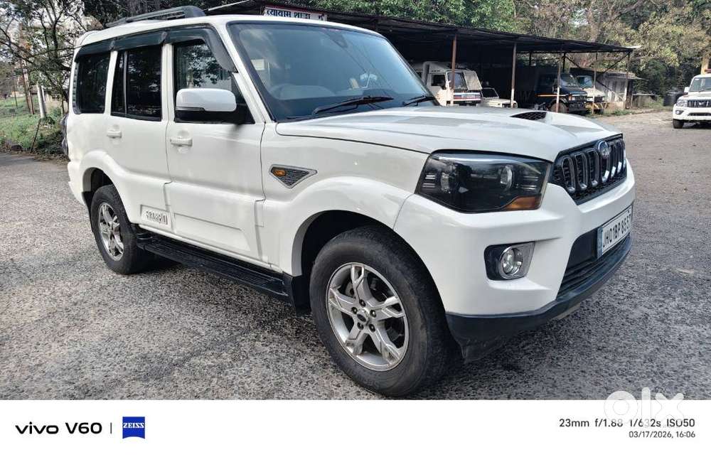 Mahindra Scorpio S8 7c Seater, 2015, Diesel