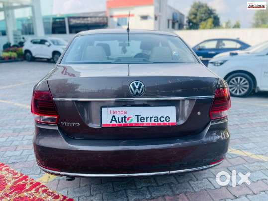 Volkswagen Vento 1.6 Highline, 2015, Petrol