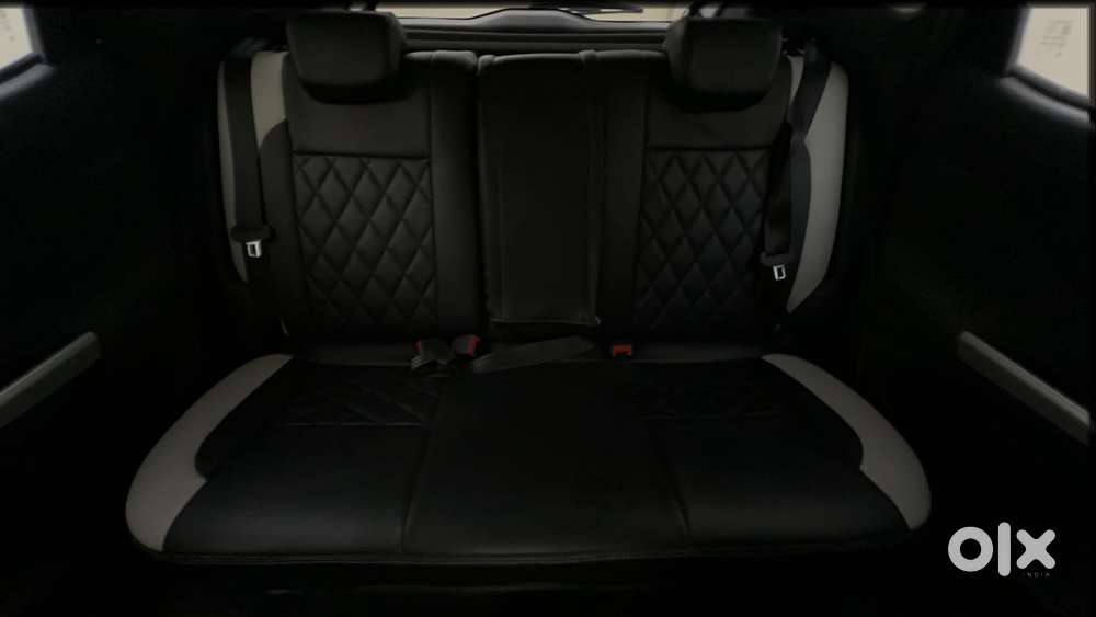 Nissan Magnite 1.0 Xv Premium, 2024, Petrol
