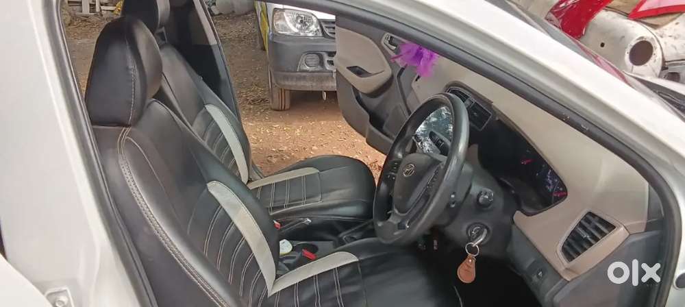 Hyundai I20 Diesel 2019. 4 Years Due Continue Panra Mathiri Sale Panan