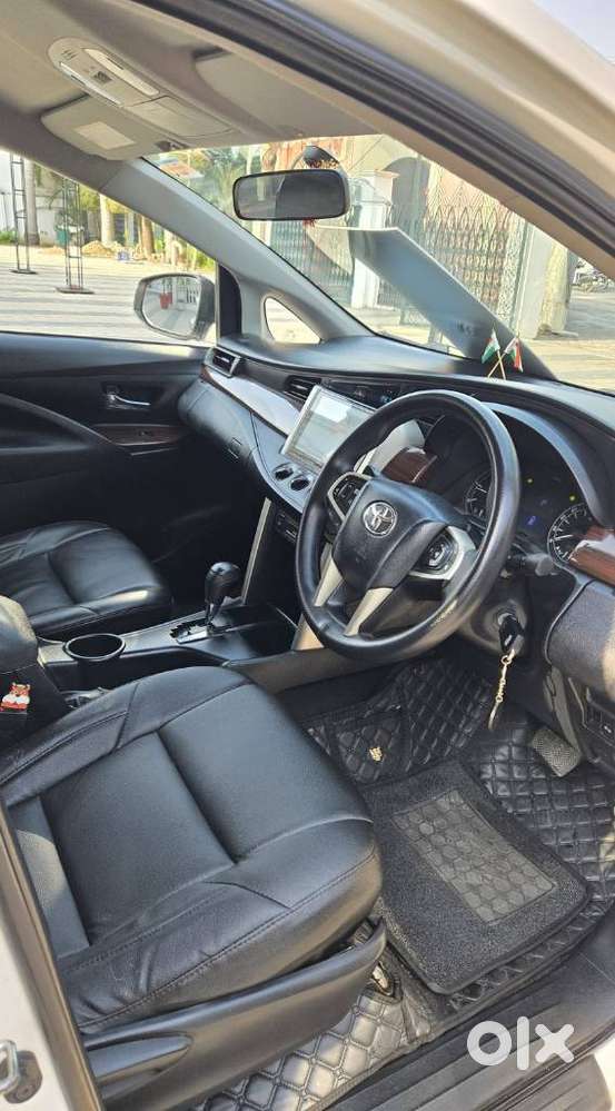 Toyota Innova Crysta 2.8 Gx At, 2017, Diesel