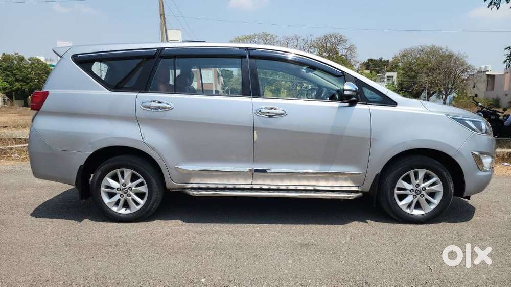Toyota Innova Crysta 2.4 G Mt, 2016, Diesel