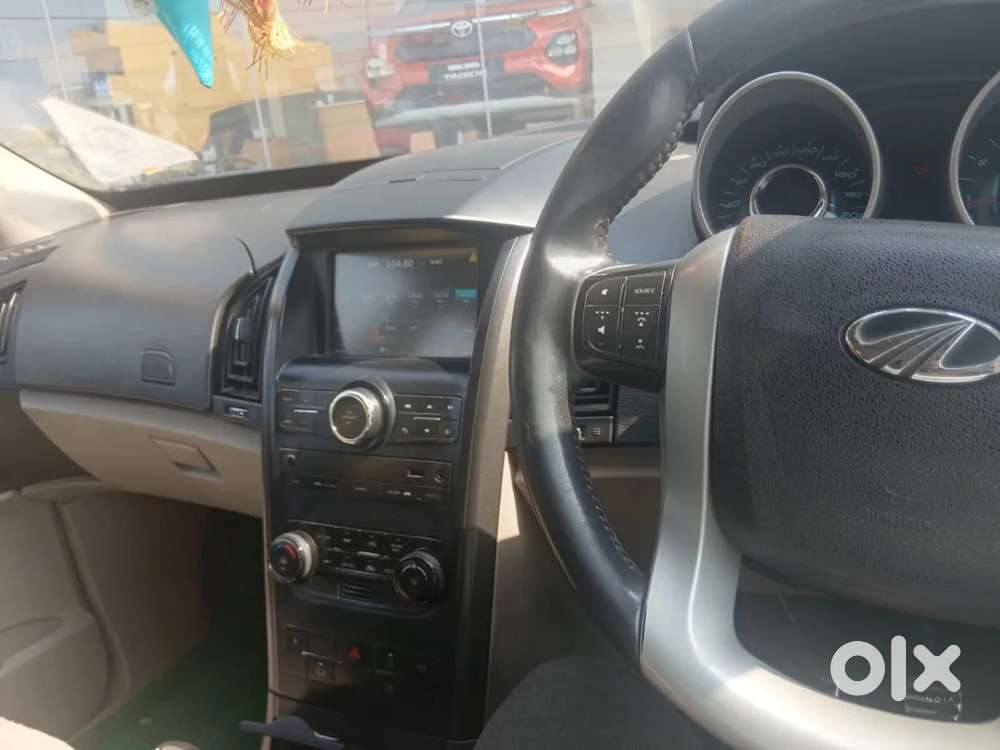 Mahindra Xuv500 At W10 Fwd, 2017, Diesel