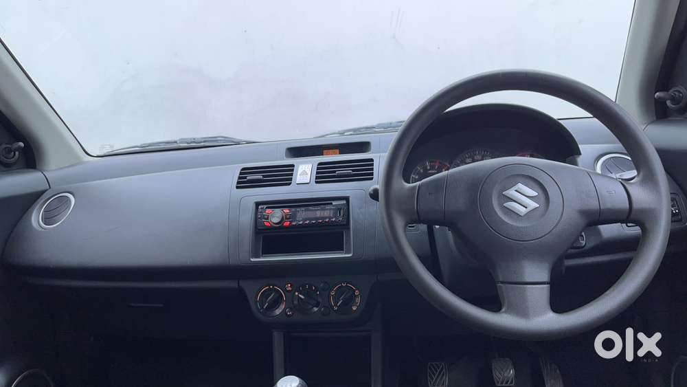 Maruti Suzuki Swift 2004-2010 Vxi Bsiv, 2011, Petrol