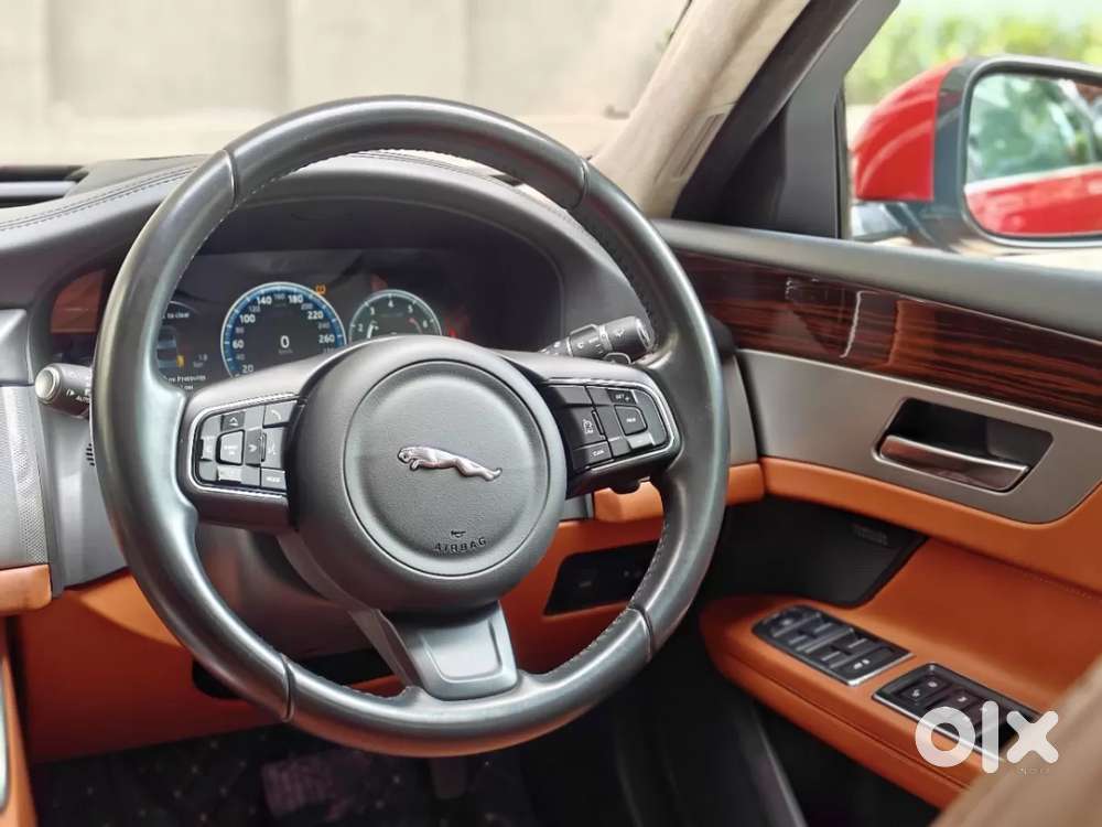 Jaguar Xf, 2016, Petrol