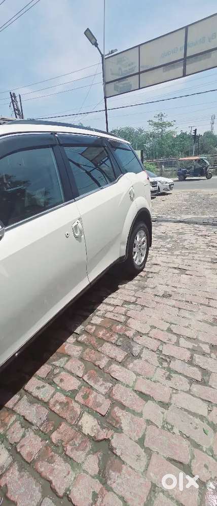 Mahindra Xuv500 2017 Diesel Top Model Well Maintained