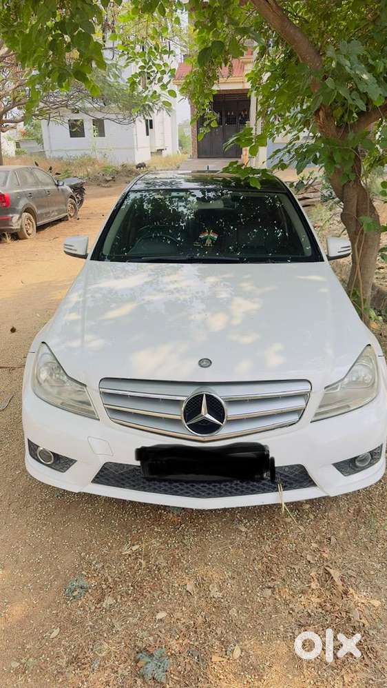 Mercedes-benz C-class 2013 Diesel 102000 Km Driven