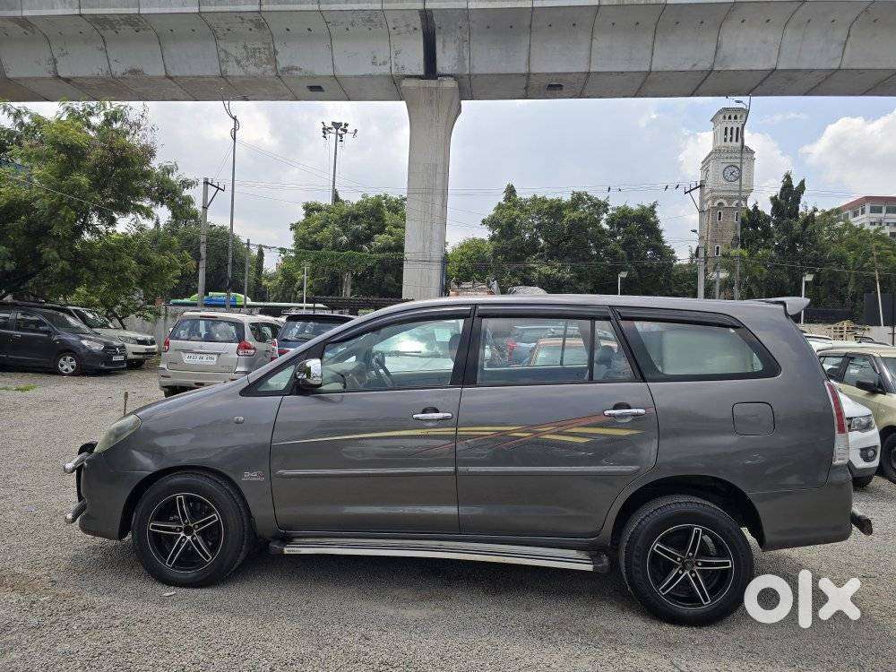 Toyota Innova 2.5 Vx 8 Str, 2011, Diesel