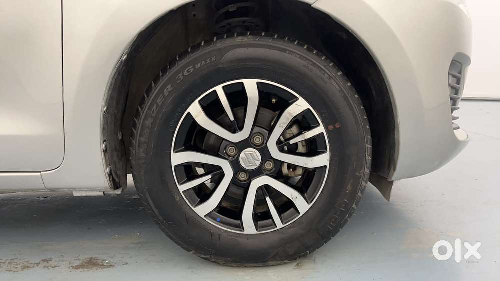 Maruti Suzuki Swift Vvt Vxi, 2021, Petrol