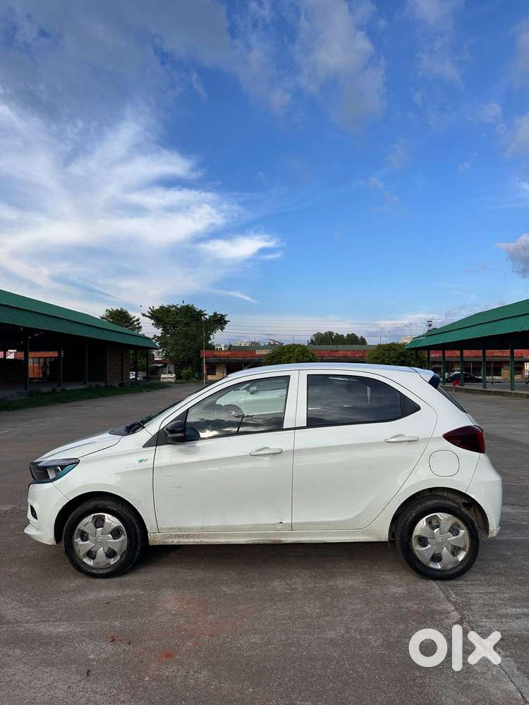 Tata Tiago EV XT MR, 2023, Electric - Photo 3