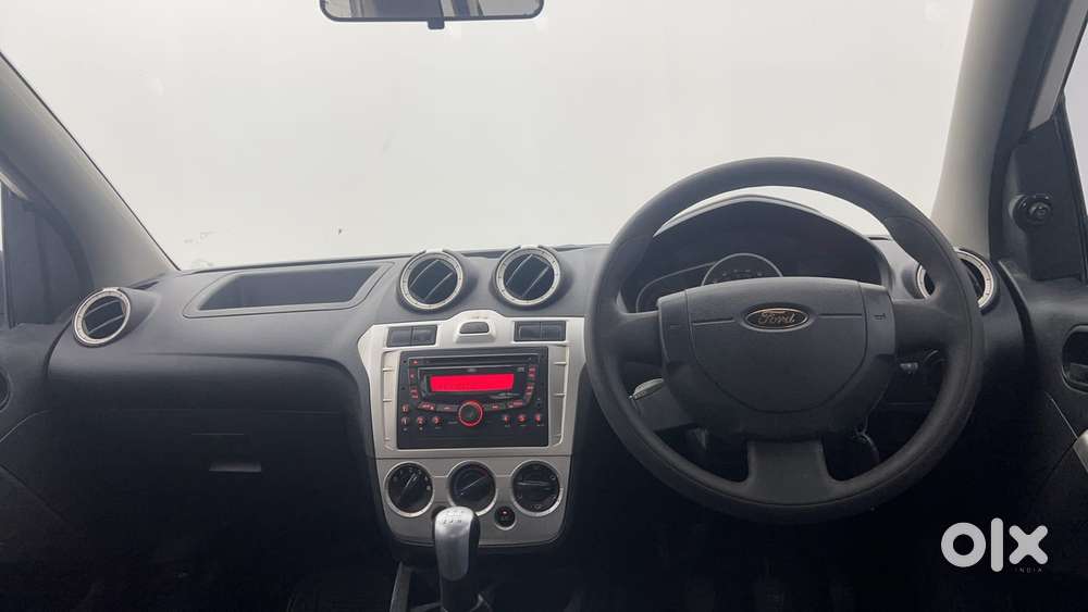 Ford Figo 2010-2012 Petrol Zxi, 2015, Petrol