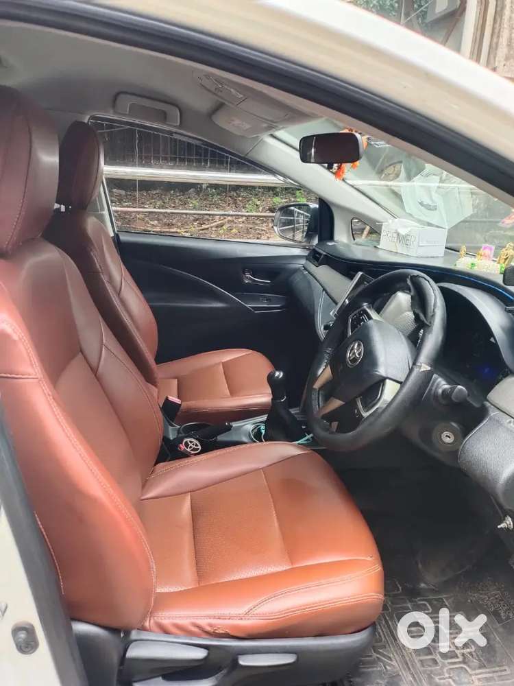 Toyota Innova Crysta 2019 Diesel 290000 Km Driven